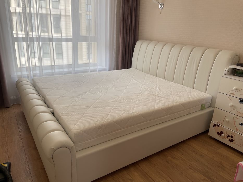 Кровать 2х спальная 2*1,8
