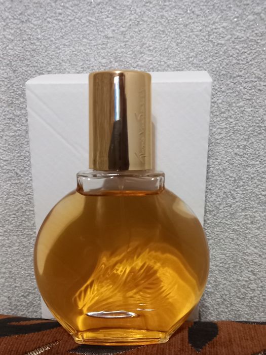 Продам духи VANDERBILT