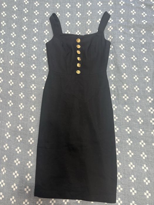 Продам платье черного цвета