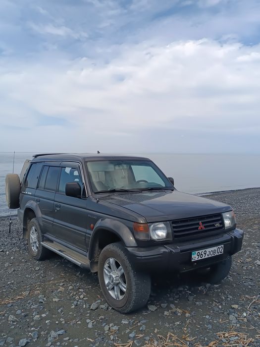 Митсубиси Паджеро 2