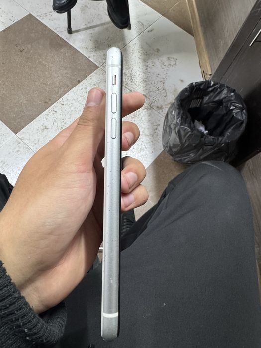 Продам iphone Xr