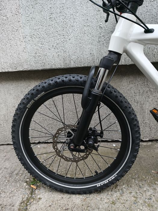 Bicicleta copii BMW JUNIOR 20 Zoll, frane disc alb perlat 6-9 ani