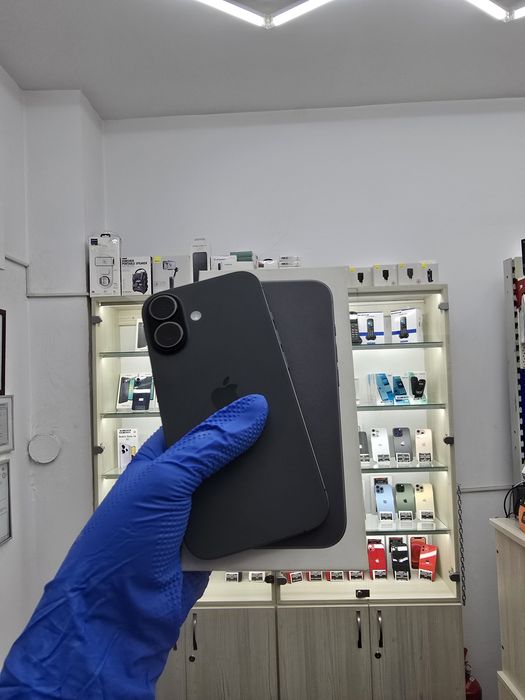 iPhone 17 / Black / 128GB / Baterie 100% / Garantie /  Rate