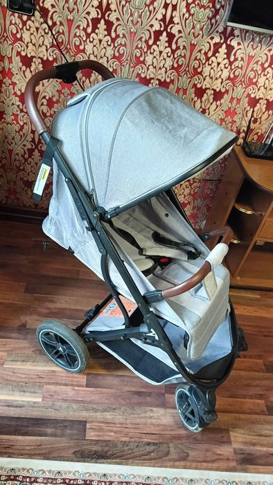 Продам коляску TECNUM