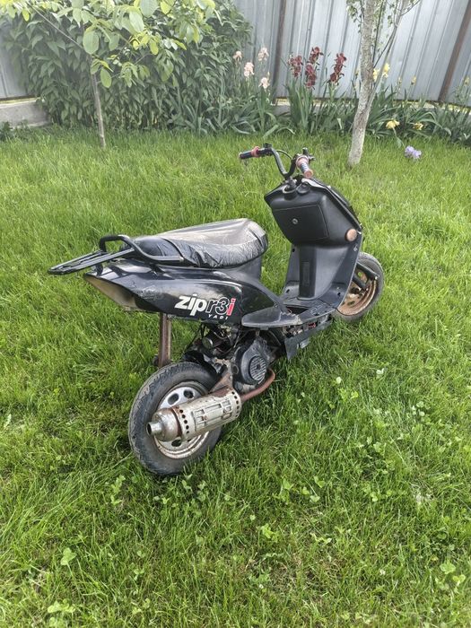 Продам китайский скутер ZIP