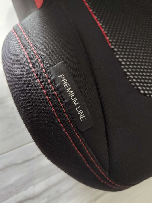 Britax Romer Kidfix III - детски стол за кола със подложка