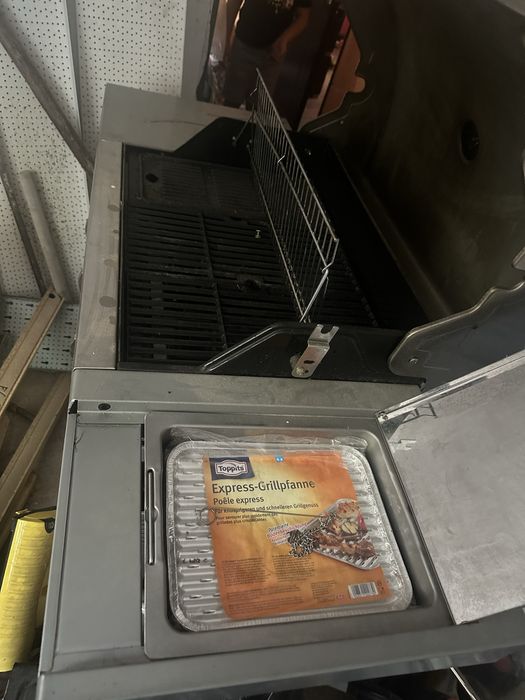 Se vinde gratar pe gaz de la barbecook
