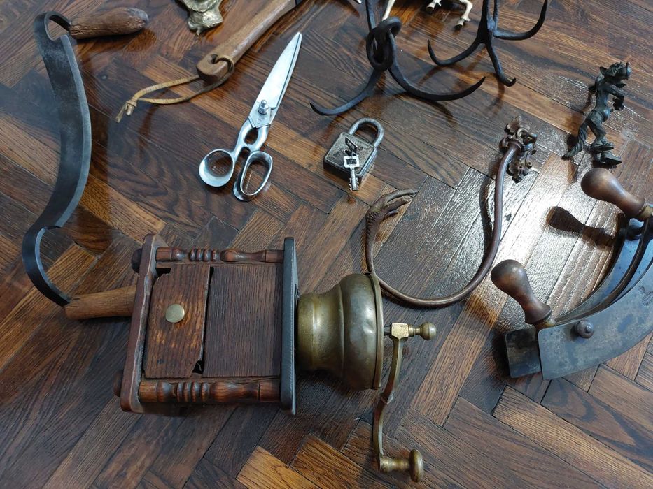 Scule si obiecte vechi decor interior Piese deosebite!