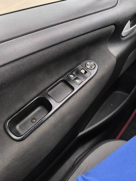 Peugeot 207 SW 1.4 i - PANORAMA