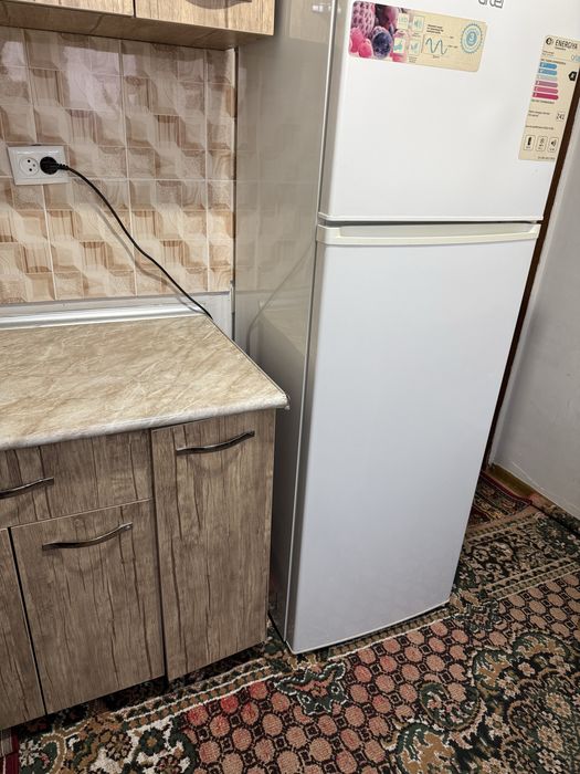 Фаргонани Пакана Массивида арендага кв бор 2 хонали барча шароити бн