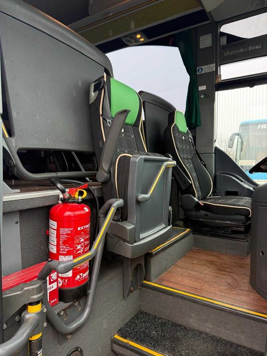 2 buc / Mercedes Benz Tourismo 15RHD/ 53+1+1 / EURO 5