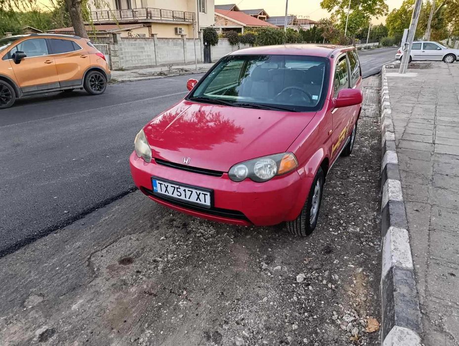 Продавам Honda HR-V