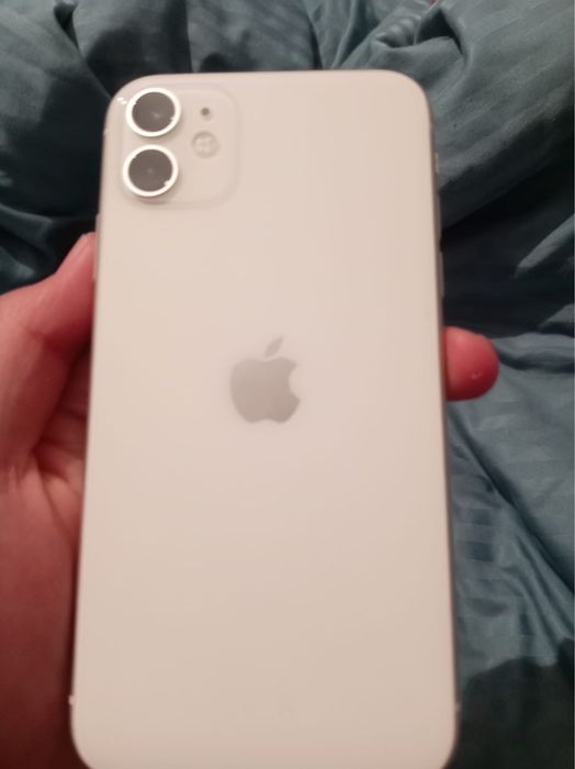 Продам айфон 11 64гб