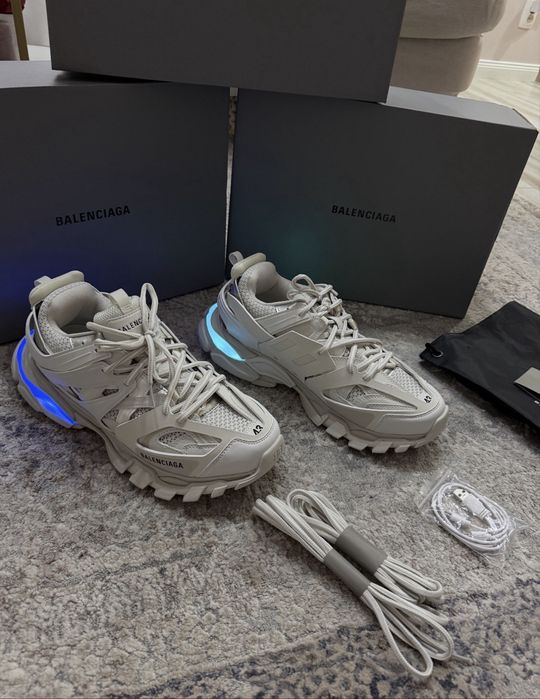 Balenciaga track
