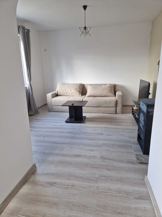 Дава се под наем Къща в Казанлък - 100 кв.м за 306 € - Снимка #1