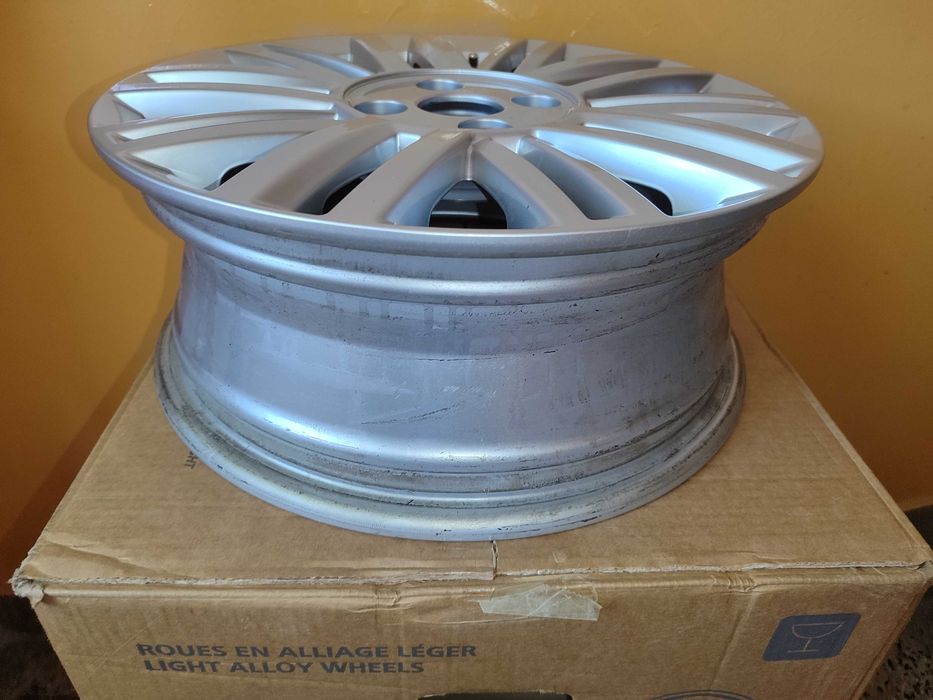 Ал. джанти за VW Up 5,5Jx15 ET40+ц. капачки VW+р. гума за VW Up.