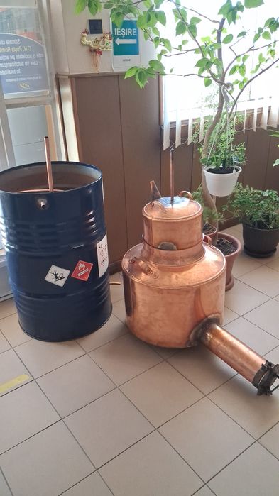 Cazane de făcut tuica din cupru avem in stoc in toata România