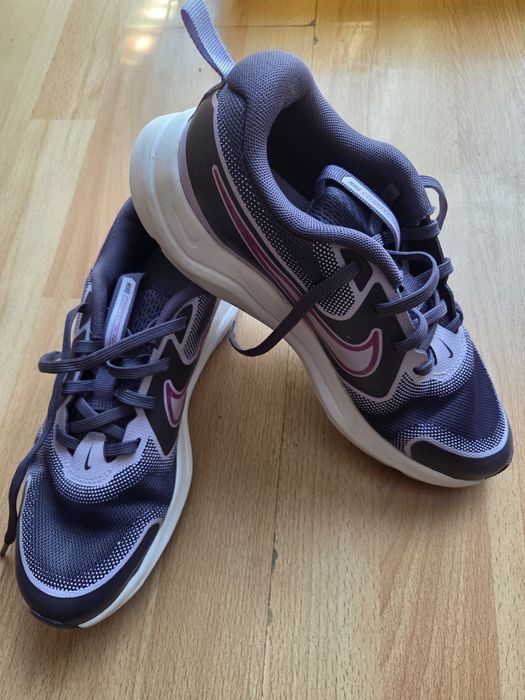 Дамски маратонки Nike