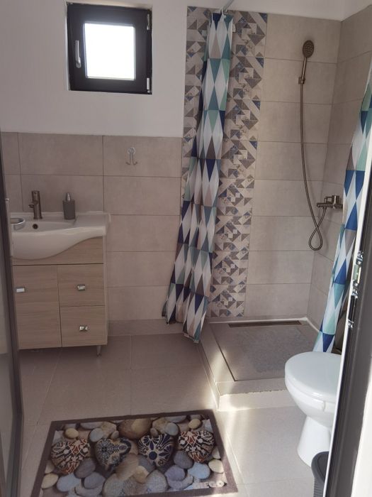 Cazare cabană PISCINA si CIUBAR pe Clisura Dunării