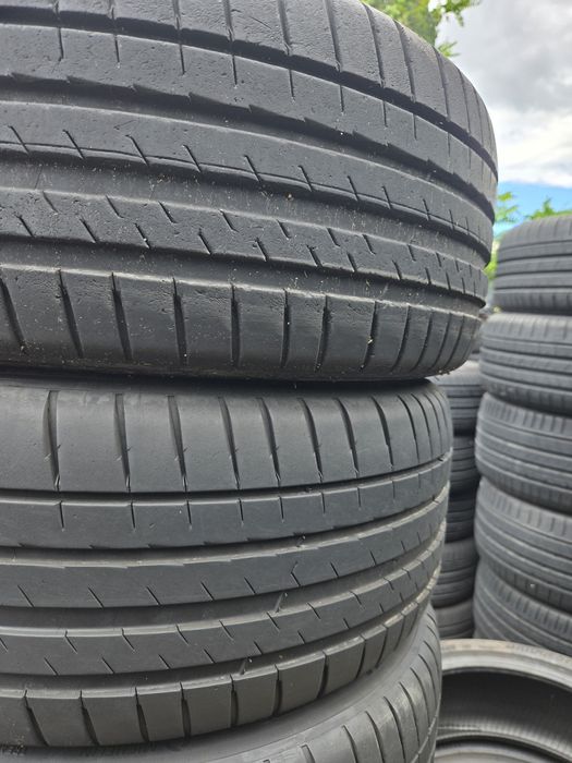 4бр. 235 45 18 Michelin летни.
