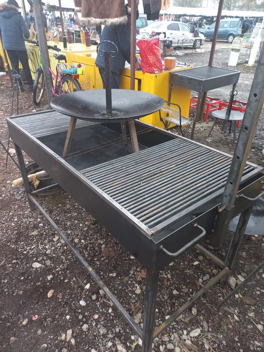 Gratar Rotisor Manual sau Motor