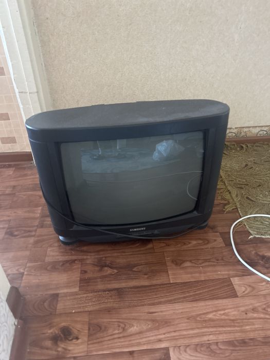 Телевизор б/у