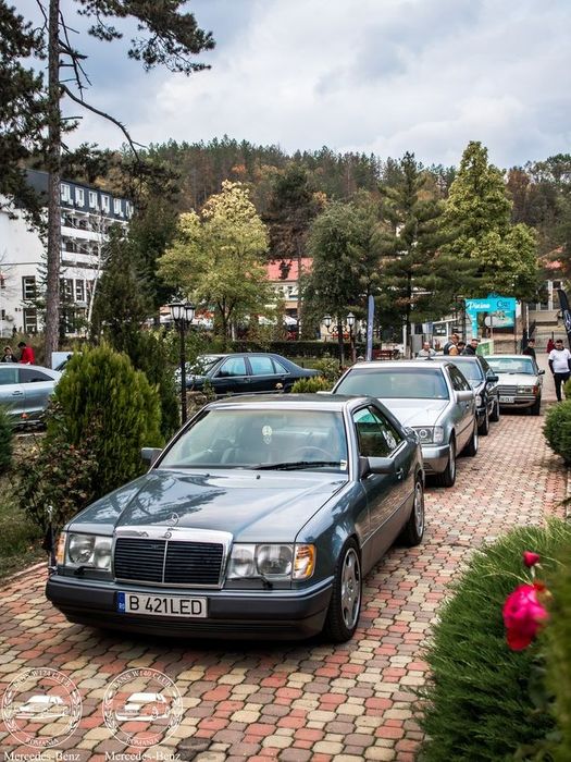 Vând Mercedes-Benz w124 Coupe AMG