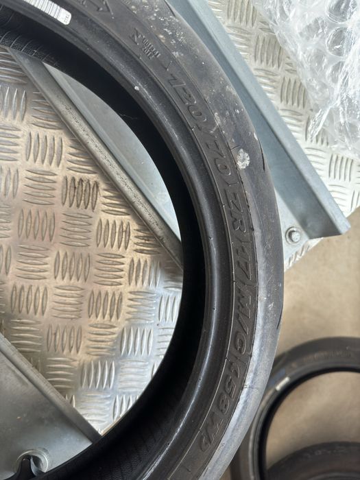 Предна гума Pirelli