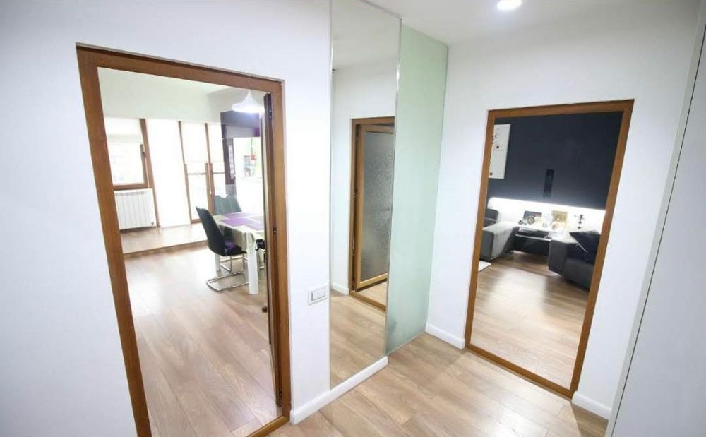 Închiriez apartament