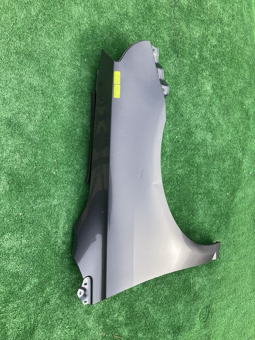 Десен калник за тойота авенсис Фейс/avensis feis T25 06-08г