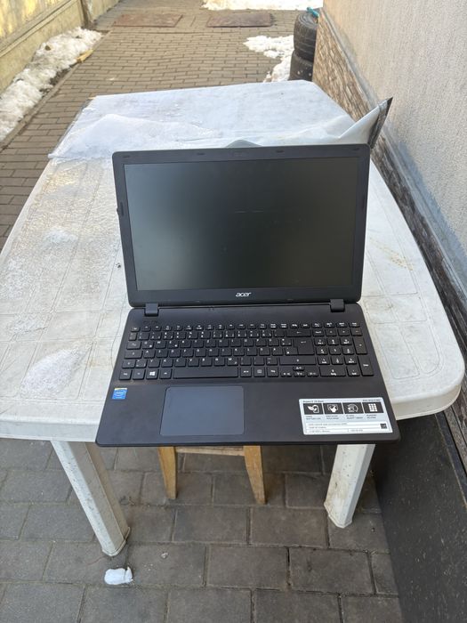 Vand leptopuri la piese