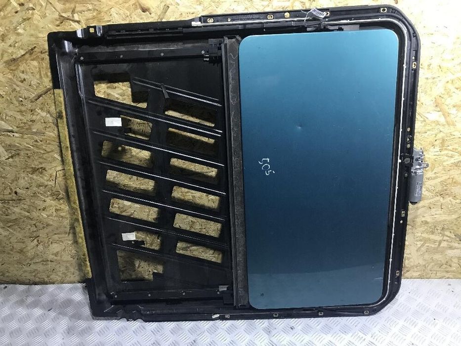 Люк Мерседес С202