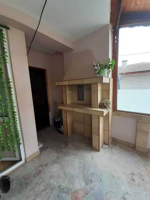 ДВУЕТАЖНА КЪЩА в кв. Тракийски, гр. Хасково