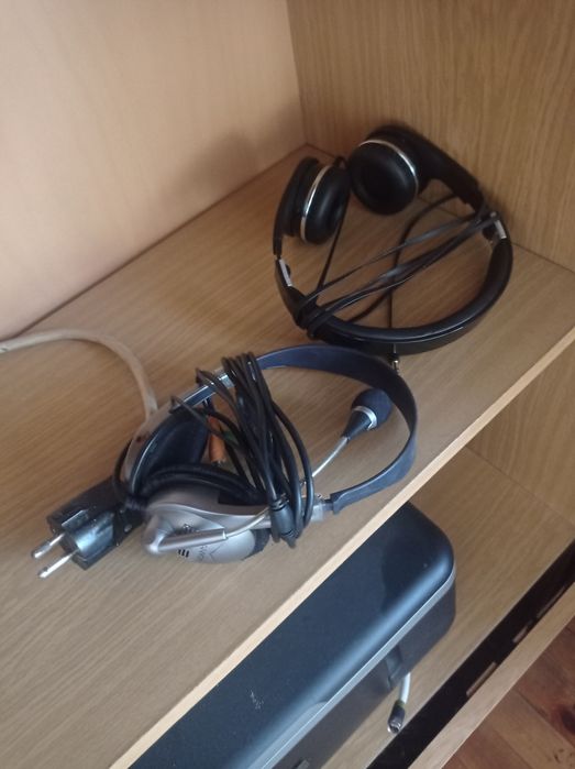 Тонколони,клавиатура и слушалки по договаряне