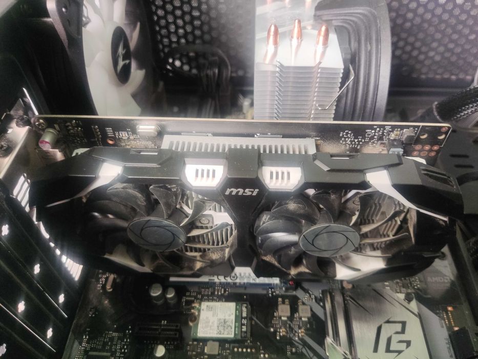 ПК Кейс игровой компьютер ASRock-B550/ryzen5-3600/DDR4-16gb/1050TI-4gb