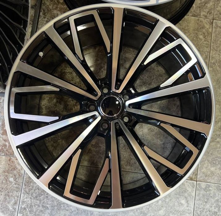 Audi R20 диски  5×114