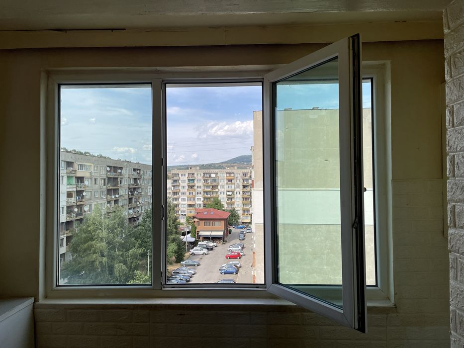 Продава се Тристаен апартамент в с. Драгичево, Област Перник - 89 кв.м за 860 €/кв.м - Снимка #6