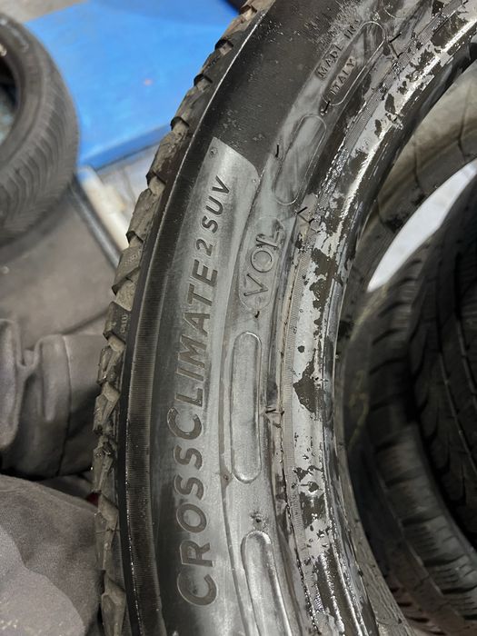 235 50 19 michelin all season dot 2023