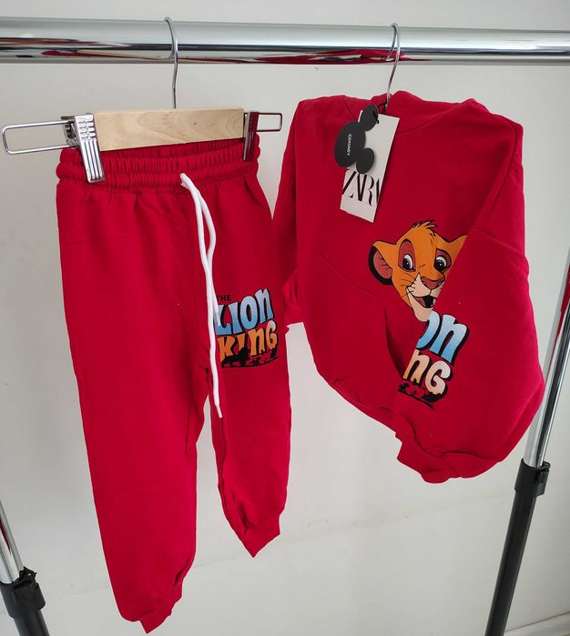 Спортен комплект