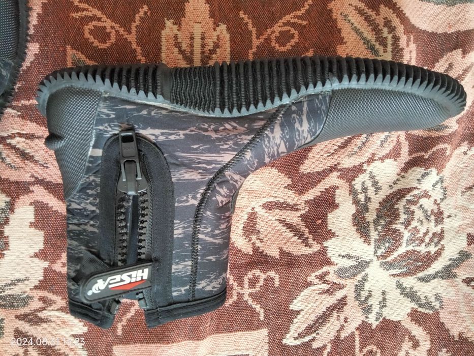 Продам обувь для острой поверхности.