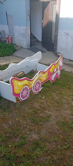 Продавам детско легло каляска