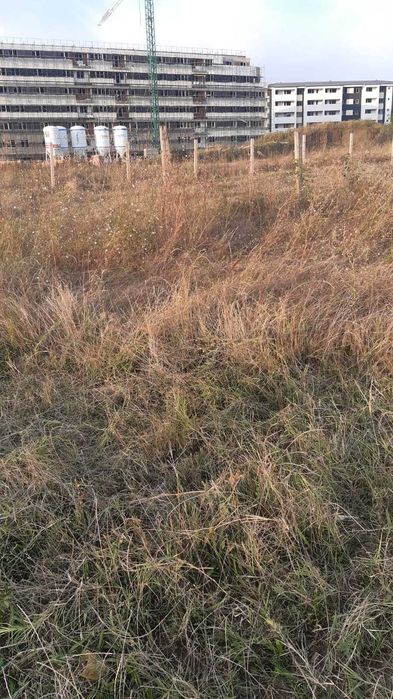 Vand urgent teren Postalionului