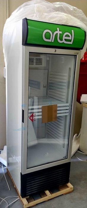 Витринный Холодильник Артел