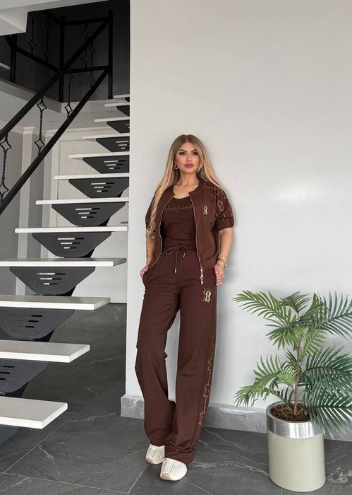 Дамски комплект  .