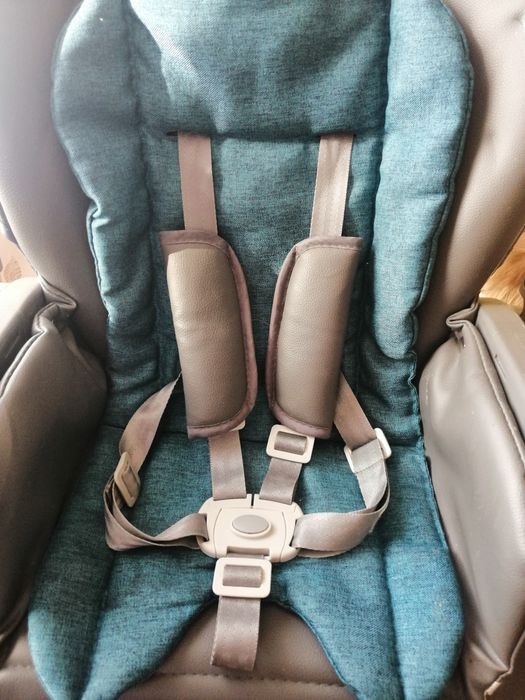 Стульчик для кормления и игры