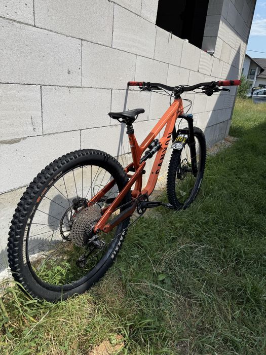 Canyon Spectral 2023  Marimea L- Portocaliu