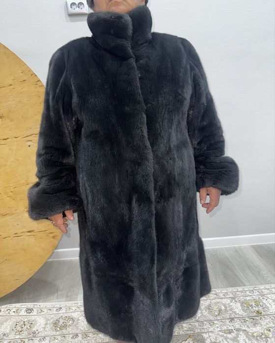 Продам норковую шубу БЛЭК ГЛАМА