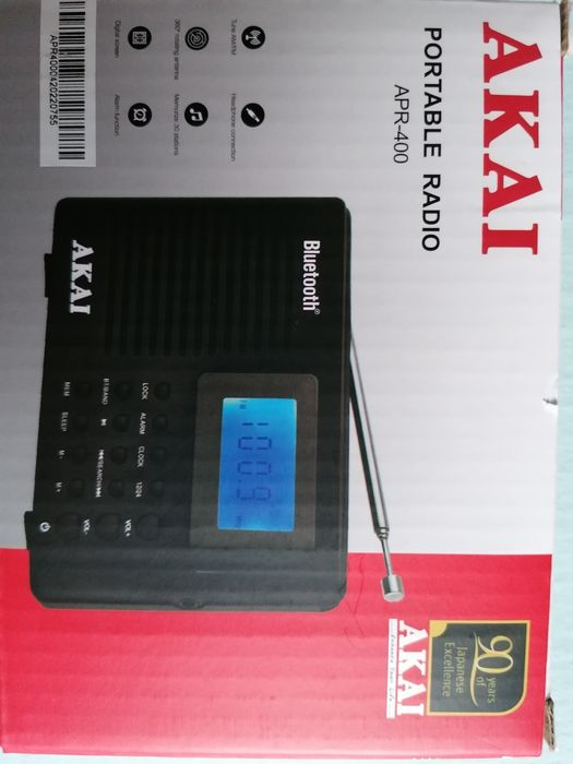 Radio Akai unde AM/FM nou.