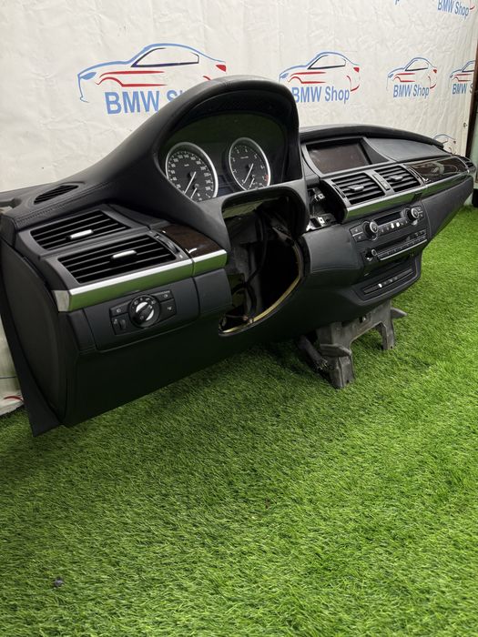 Кожанная панель торпеда торпедо от bmw x5 e70 x6 e71 х5 е70 е71