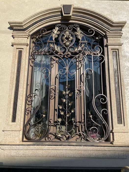 Reshotka perila darvoza